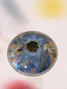 Borggren Pottery Ikebana Flower Arrangement Frog Pin With Frogs On Leaves